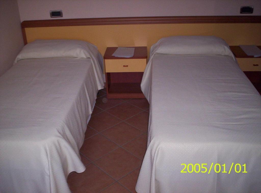Villa Gioconda Resort Migliarino Camera foto